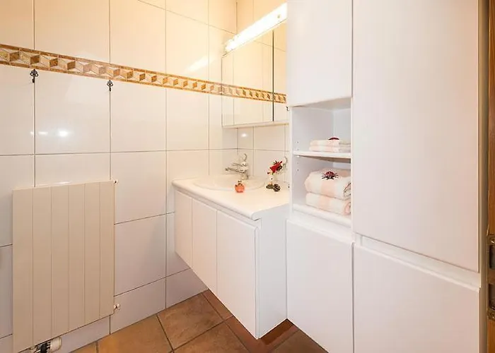 公寓 Foersterli West *